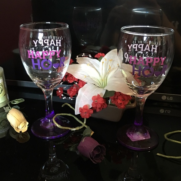 Cristar Other - Set of 2 Cristar Happy Hour wine glasses